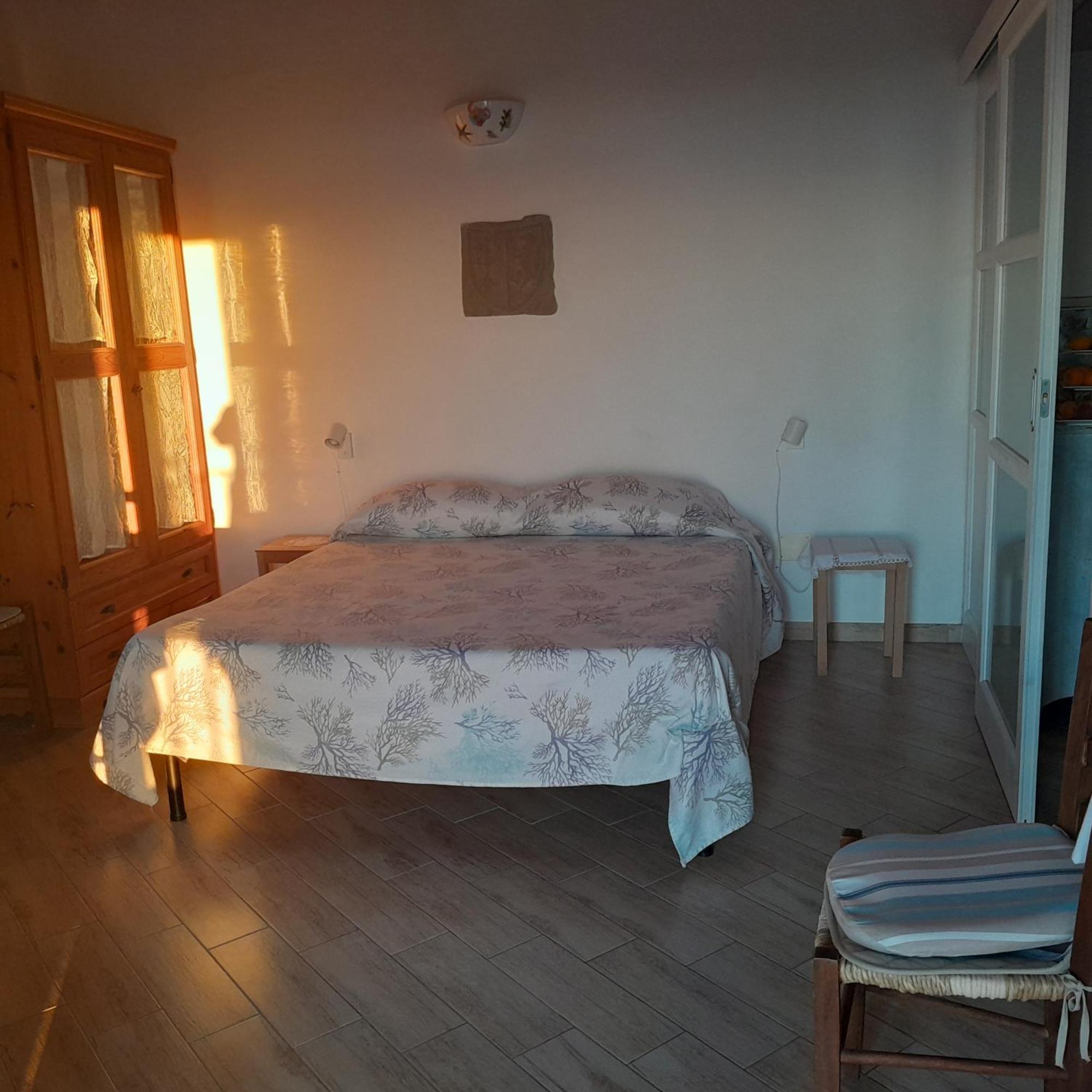 Torre La Mezzaluna Panzió Vieste Kültér fotó
